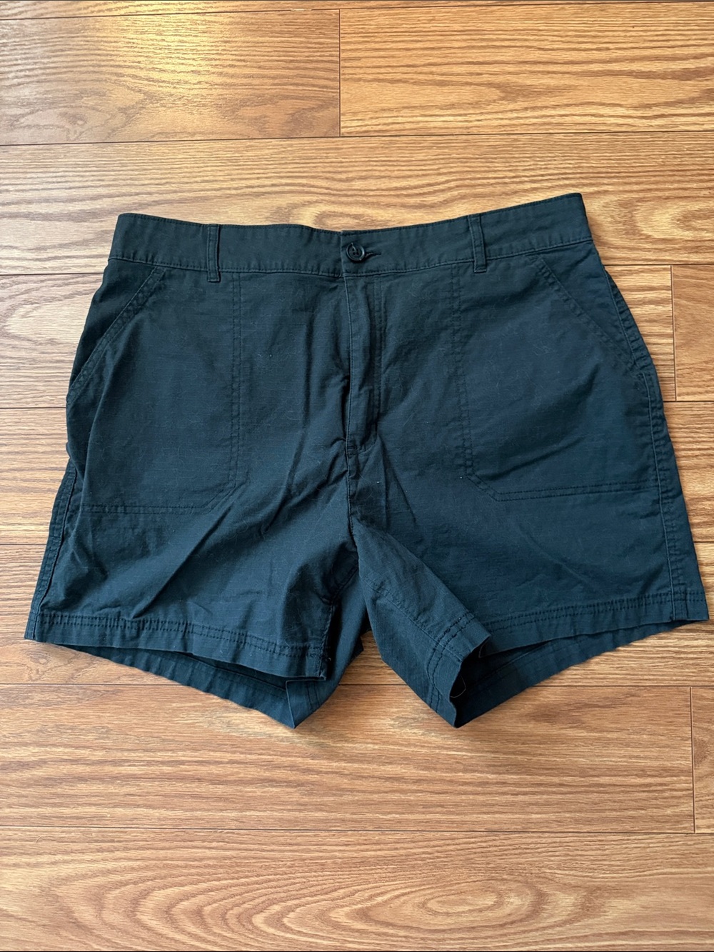 Eddie Bauer Charcoal Women's Shorts size 14
